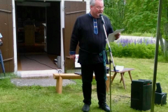 Juha kertoo "Tsasouna sodassa ja rauhassa"