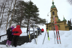 Kirkon edessä