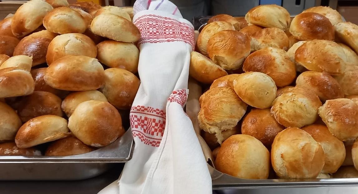 Sinustako kirkkokahvien aulaemäntä tai -isäntä?