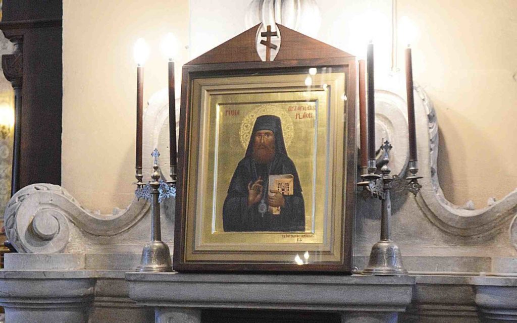 Pyha platon tallinnalainen hauta Kristuksen kirkastumisen kirkossa Tallinnassa.